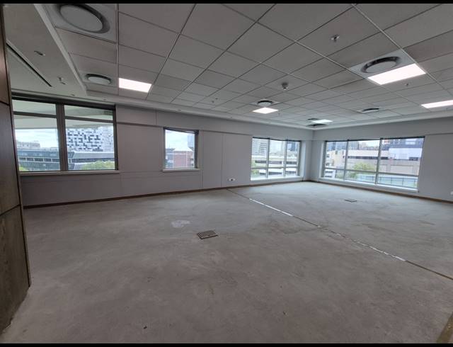 946M² OFFICE TO LET IN SANDTON CENTRAL